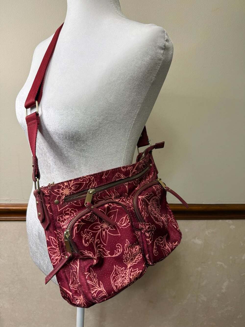 Travelon Anti Theft Crossbody Bag Burgundy Floral Nylon